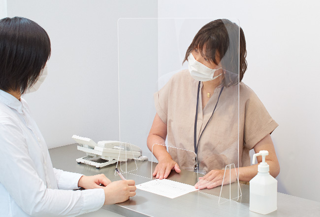 飛沫防止パネルアクリル | 堀内カラー